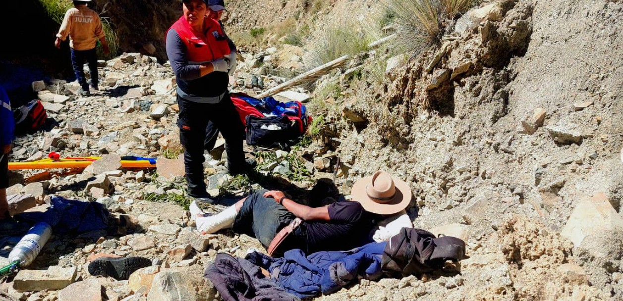 Caspalá: Una vaca empujó a un hombre hacia un barranco de 30 metros